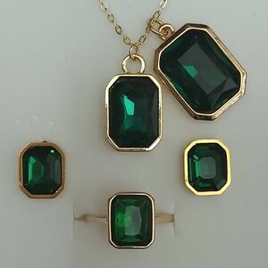 Gold And Green Gemstone Jewelry Set 2 Necklaces